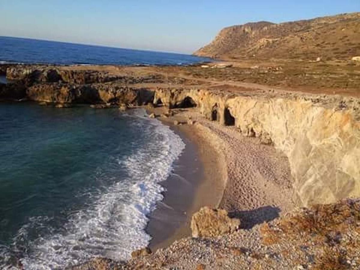 Sea-Esta Beach Studios Милатос Екстериор снимка